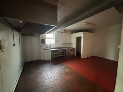 2 London Road, Waterlooville, Investment / Office / Retail For Sale - IMG_5062.JPEG