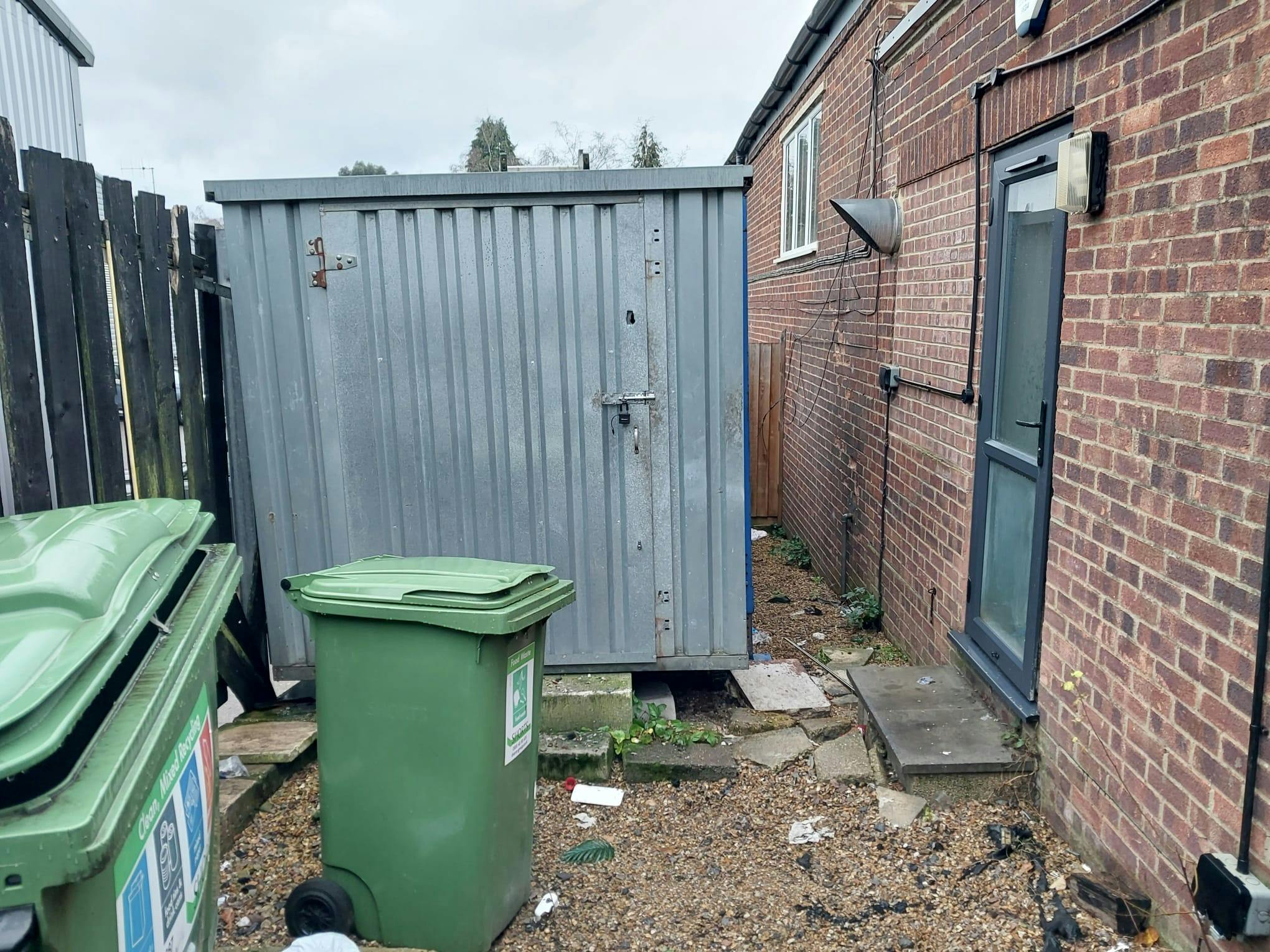 Hurst House, Ascot, Retail To Let - IMG-20251216-WA0004.jpg