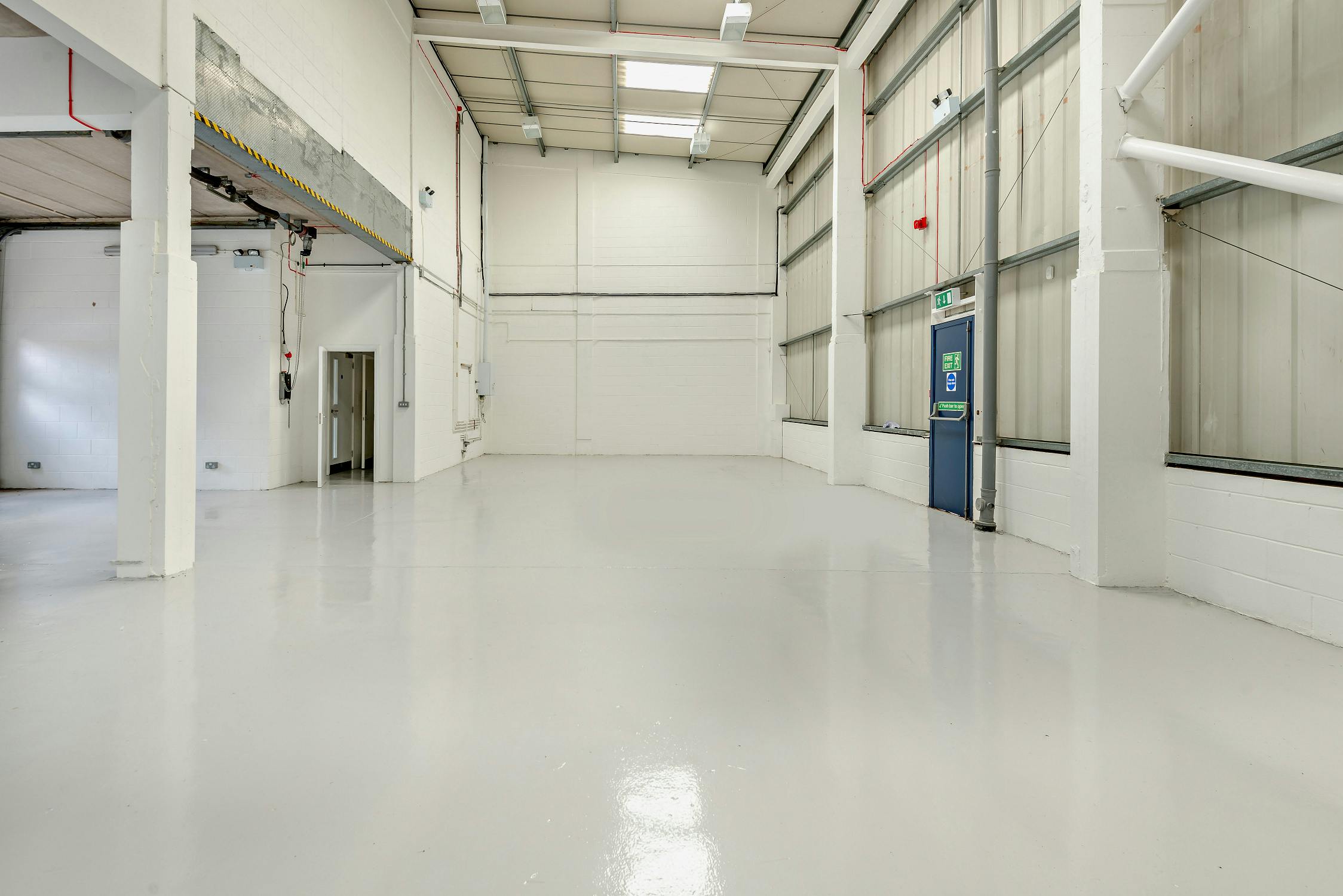 Unit 3, Abbeymead Industrial Park, Waltham Abbey, Industrial To Let - 8668202-interior03-v2-800.jpg