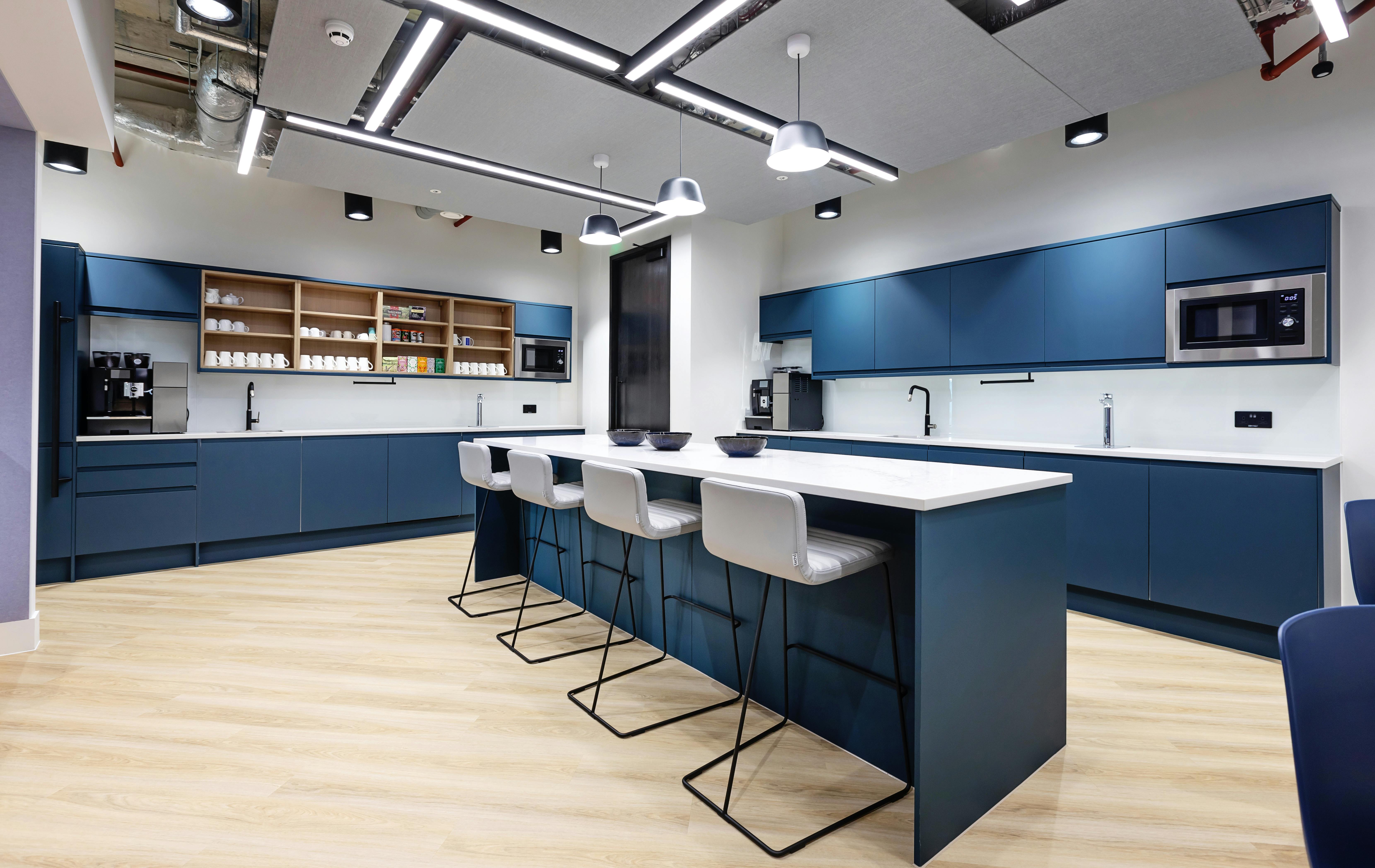 80 Victoria Street, London, Offices To Let - 7131kitchen 2.jpg