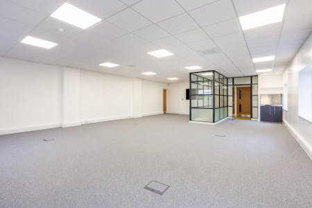 The Mill West, The Mill Heathrow, Stanwell Moor, Office To Let - The Mill Heathrow Business Centre 324811 22.jpg