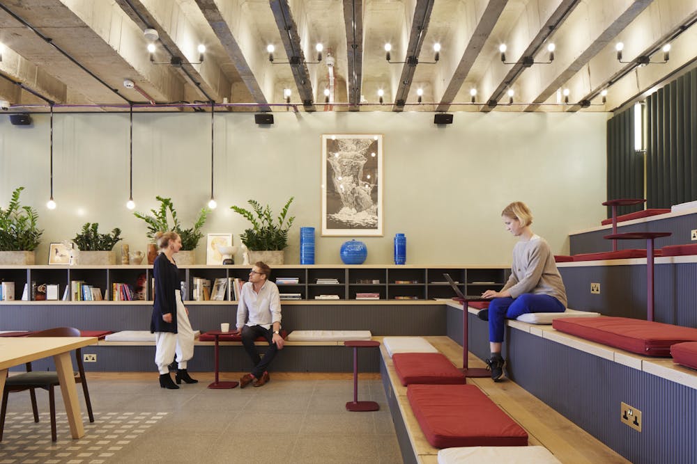 33 Broadwick Street - 4. Lounge.jpg
