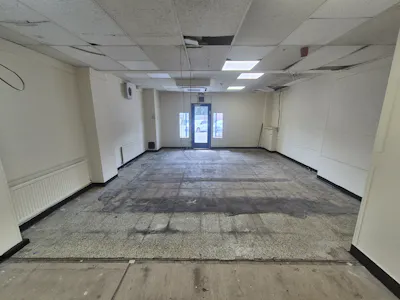 408 Barton Road, Manchester, Retail For Sale - 20260903_125222.jpg