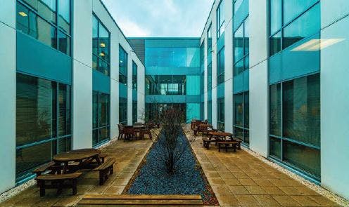 Office in Weybridge - photo 4