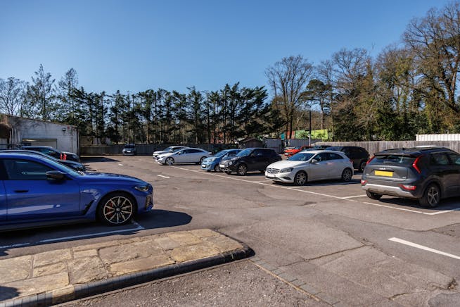 Inhurst House, Brimpton Road, Tadley, Leisure / Office / Other For Sale - AWP_6380.jpg