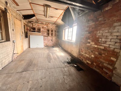 50 Chatsworth Road, Harrogate, Industrial To Let - image00009.jpeg