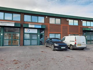 Unit D, Loddon Business Centre, Roentgen Road, Basingstoke, Offices To Let - 20241024_141742.jpg