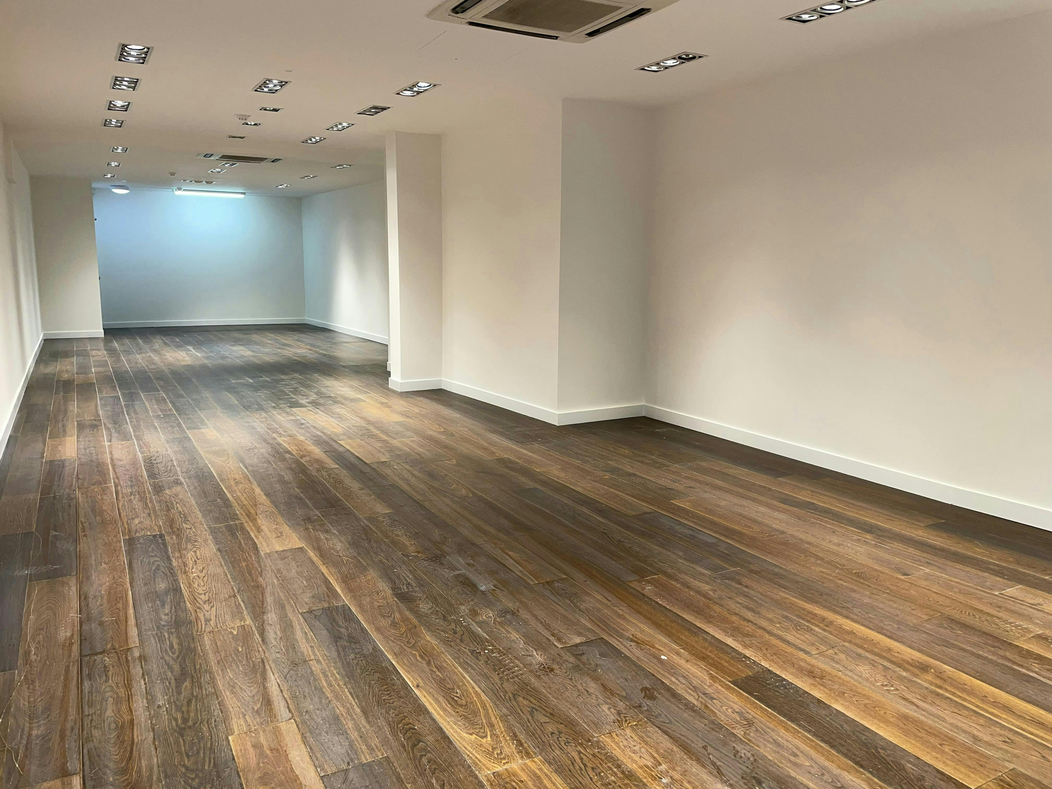 Retail/Shop in Oxford - photo 4