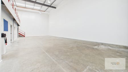 Unit 2b Bury South Business Park, Manchester, Light Industrial To Let - Warehouse