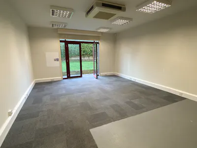 6 Riverview Business Park, East Grinstead, Business Park / Office To Let / For Sale - IMG_8441.jpeg