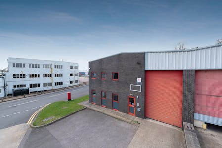 Unit 12, Field End, Crendon Industrial Park, Long Crendon, Industrial To Let - 12 Field End-3.jpg