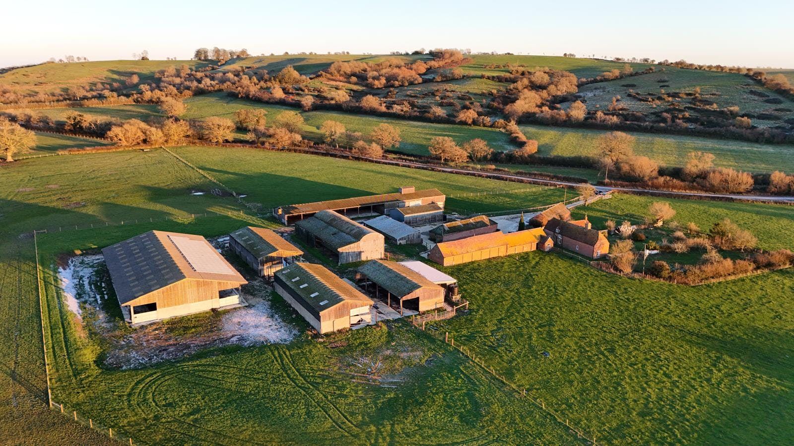 Industrial Units, Oakcroft Farm, Aylesbury, Industrial To Let - IMG_8565.JPG