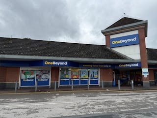 Unit 2, 385 Kirkstall Road, Leeds, Retail To Let - IMG_0331.jpeg