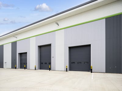 B70, Bedford Commercial Park, Bedford, Industrial/Logistics To Let - UKBedford3040FinalPhotographyJul2245_high.jpg