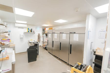 52 Warwick Street, Leamington Spa, Unit A, Leamington Spa, Leisure / Retail To Let - Esquires Coffee Image 4.jpg
