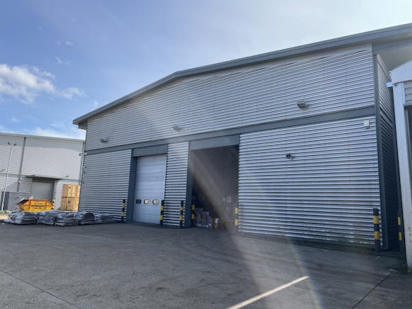 Unit 1-2 Centrus, Arenson Way, Dunstable, Industrial For Sale - IMG_2916.JPG