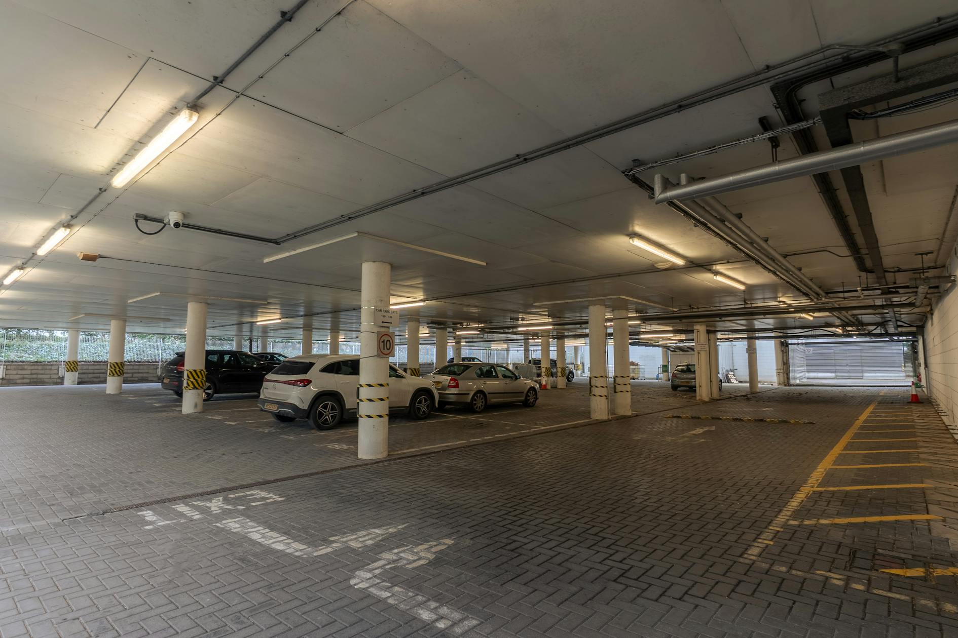 Atrium, 2 Leeds City Office Park, Leeds, Offices To Let - AtriumP5.jpg