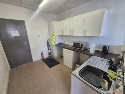 M4a Maxron House, Green Lane, Stockport, Industrial/Logistics / Office To Let - 20260415_105524.jpg