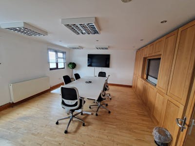 103-105 High Road, Benfleet, Office To Let - WhatsApp Image 20250311 at 151116_1610d923.jpg