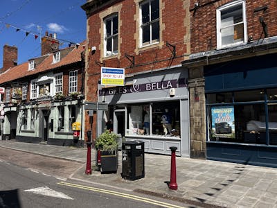 21 Kirkgate, Newark, Retail To Let - External_2.jpg