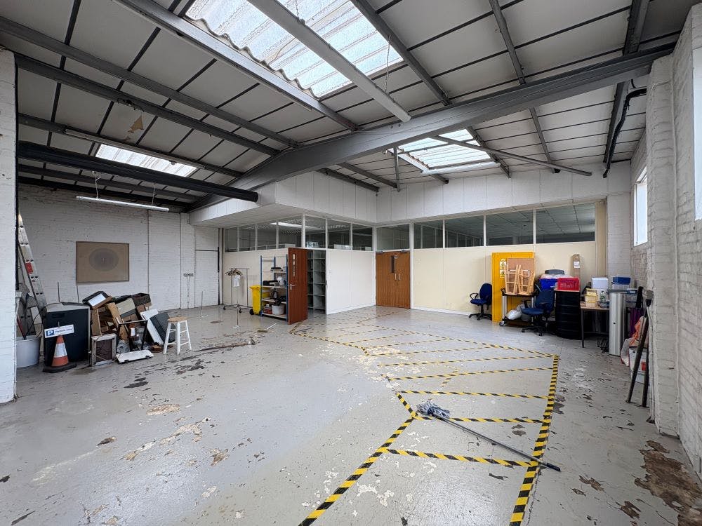 A3 Telford Road, Bicester, Industrial / Trade Counter To Let - image00013.jpg