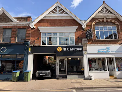 5 High Street, Cobham, Office / Retail To Let - 5 HIGH ST COBH.jpg