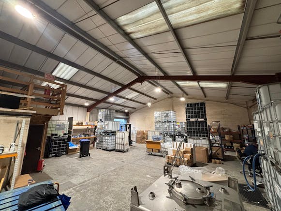 Unit 8A/8B, 5 Campsie Road, Kirkintilloch, Industrial To Let - PHOTO20251112160308 5.jpg