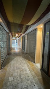 Al Asfoor Plaza, Qurum - Ref:295959, Muscat, Retail To Let - 1 Al Asfoor Plaza 32.jpeg