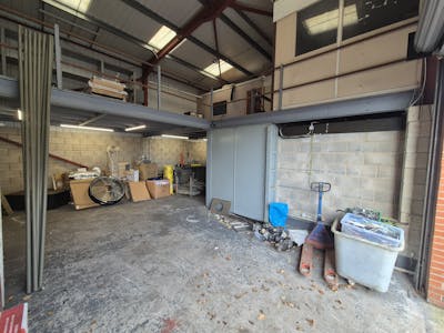 Air Conditioning House, Unit 1, Hyde, Industrial/Logistics / Trade Counter To Let - 20251106_124631.jpg