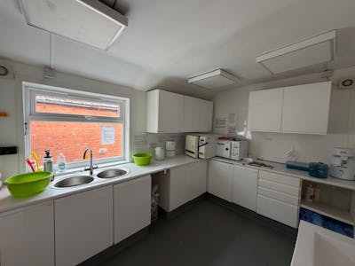 110 Raddlebarn Road, Birmingham, Healthcare For Sale - PHOTO-2026-03-25-14-27-23 (4) (1).jpg