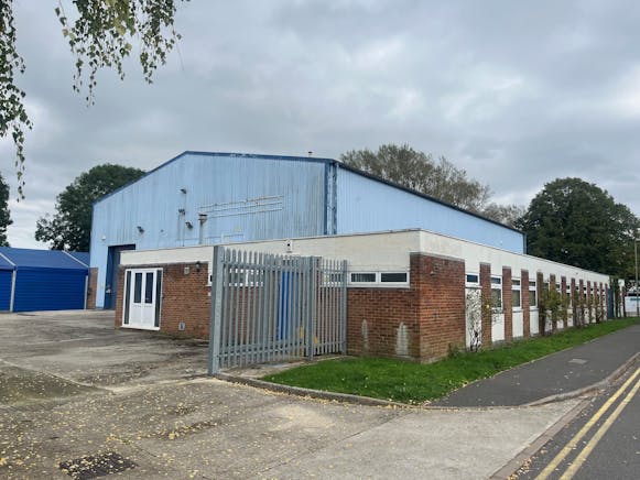 Units 7 & 7A Regal Way, Faringdon, Industrial For Sale - Unit 7a Front.jpg