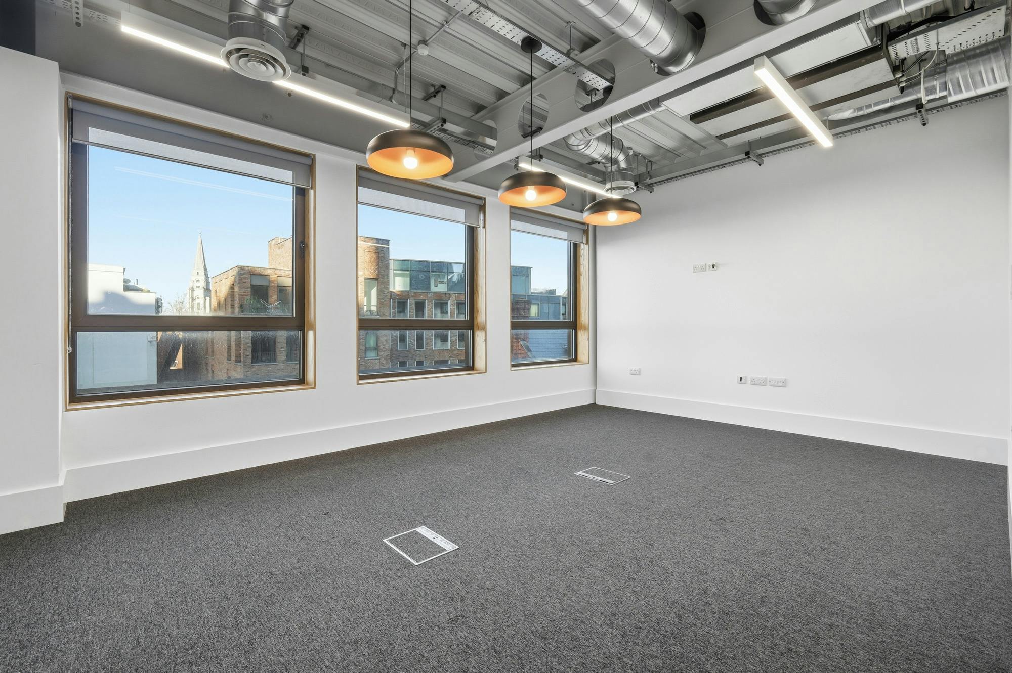 Office in London - photo 4