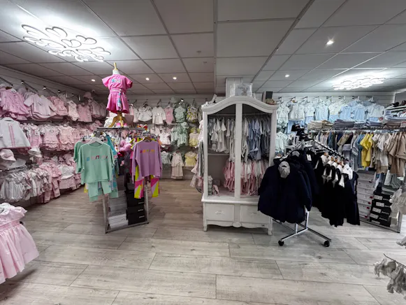 Bubbles Childrenswear, 136 Merry Street, Motherwell For Sale - IMG_7290.jpg