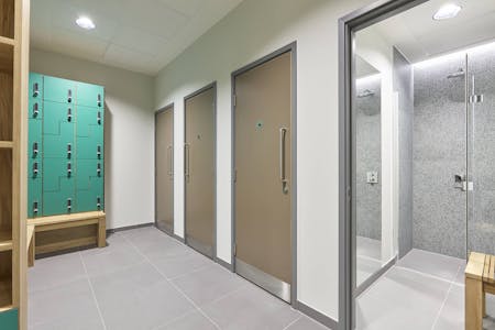 One Granta, Granta Park, Cambridge, Healthcare / Hi Tech / Lab / Office To Let - Lockers showers.jpg
