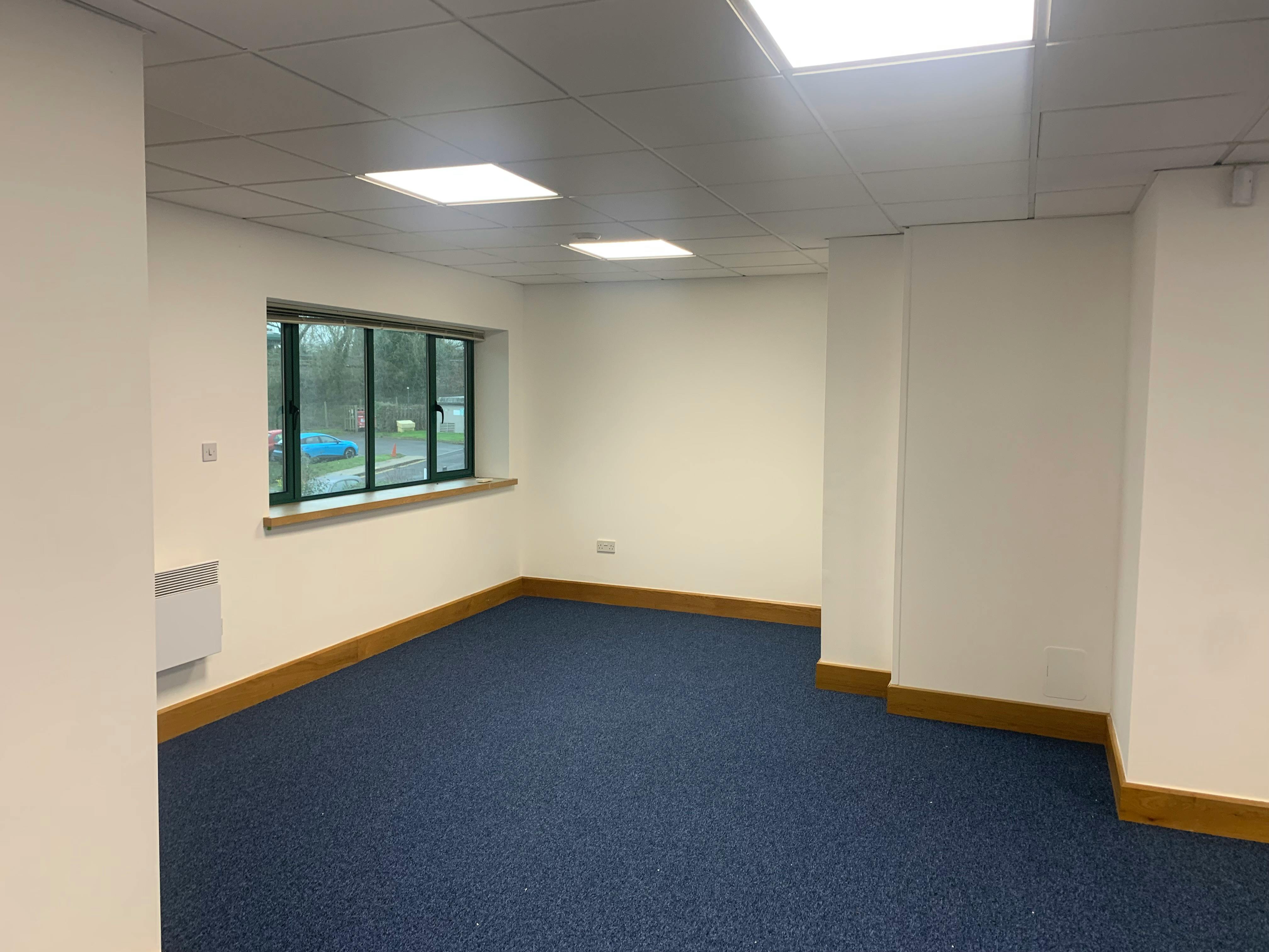 Office in Petersfield - photo 4