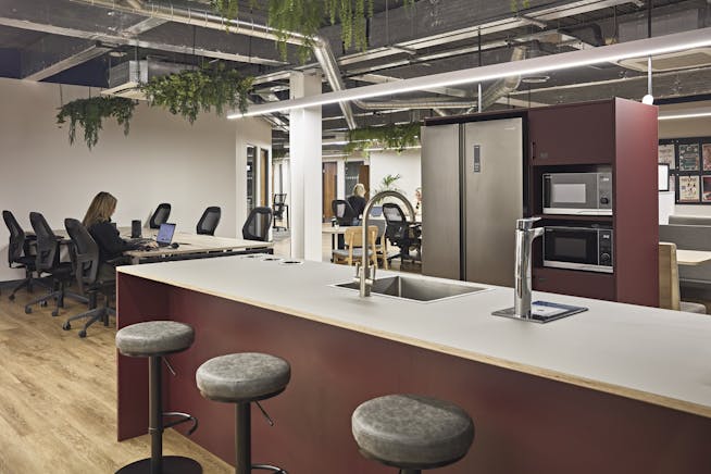 Serviced Offices - Avenue HQ, 10-12 East Parade, Leeds, Offices To Let - Copy of AvenueHQ_11.25_0701.jpg