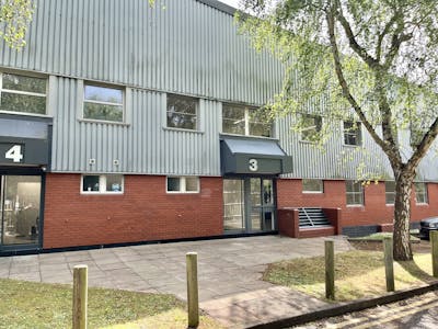 Unit 3 Airlinks Industrial Estate, Heston, Heathrow, Industrial / Warehouse To Let - 3 Airlinks Personnel.jpg