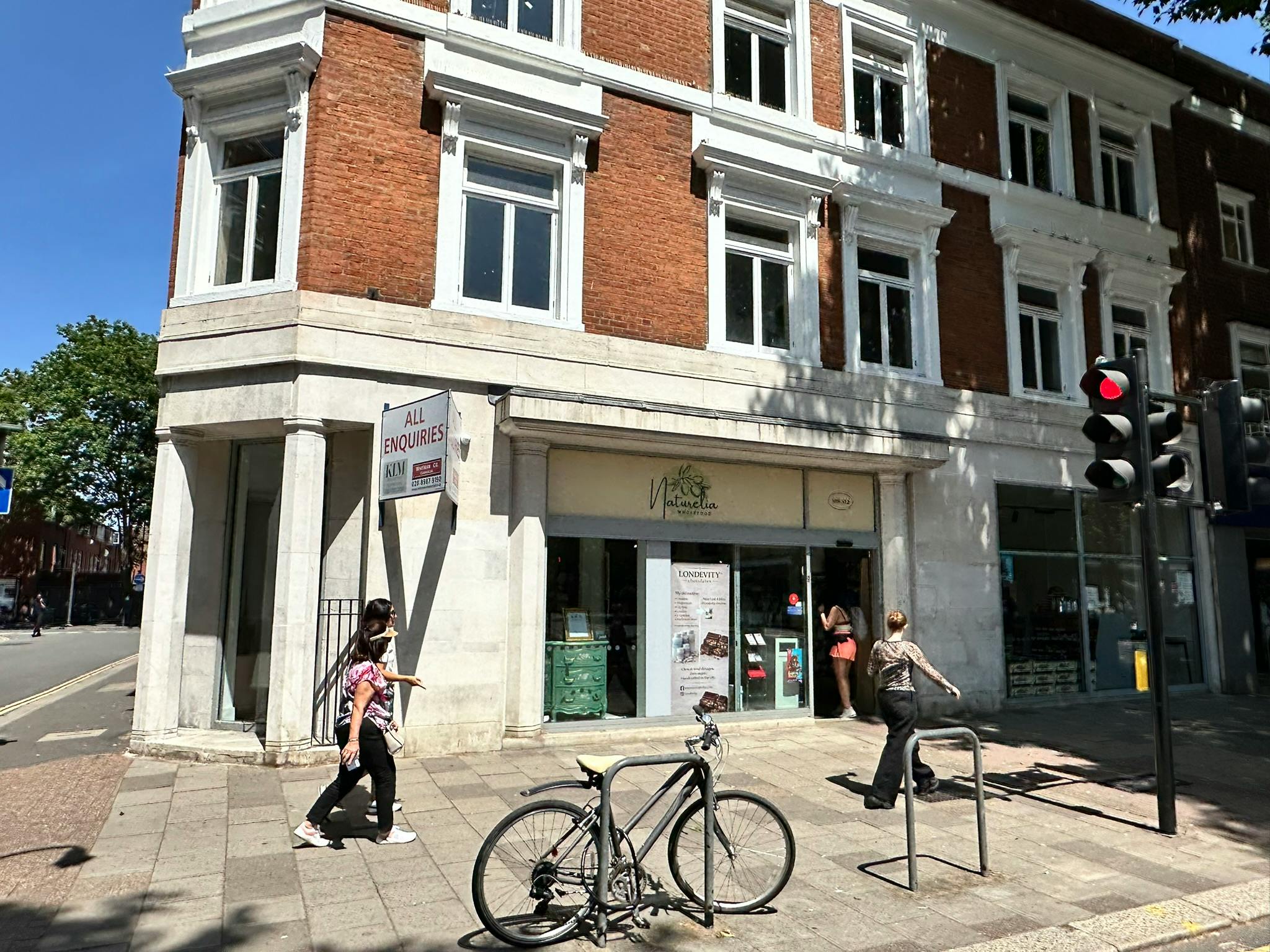 308-312 Chiswick High Road, London, Retail To Let - IMG_1251.JPEG