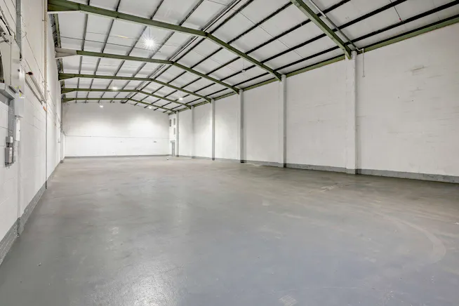 Unit 1 & 1A, Whitacre Street, Huddersfield, Industrial/Logistics To Let - 8676130-interior04-800.jpg