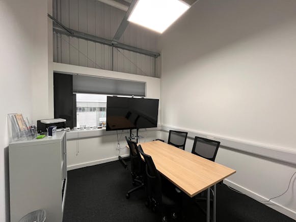 Unit 1 Aerial Park, Asheridge Road, Chesham, Industrial To Let - WhatsApp Image 2026-01-27 at 17.14..jpeg