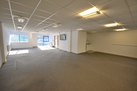 Unit 2B Crown Business Park, Rochdale, Office To Let - CSC_0013.JPG