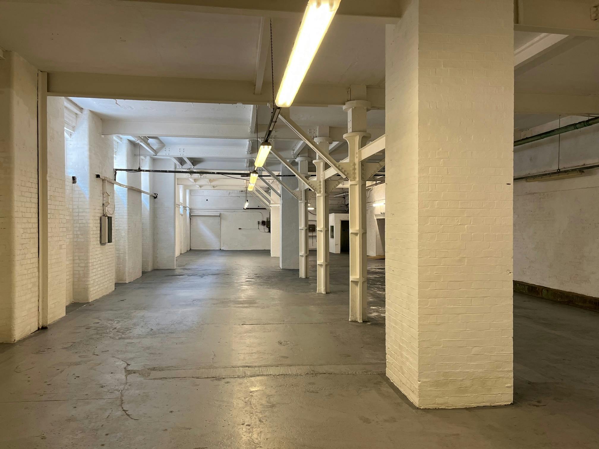 Unit 11 - 11 Paramount Ind Estate 5.jpg