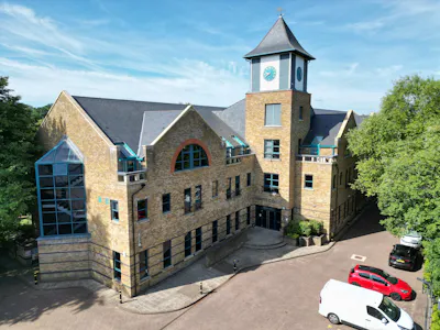 Top Floor Trinity Court, Rickmansworth, Office To Let - DJI_0202.JPG