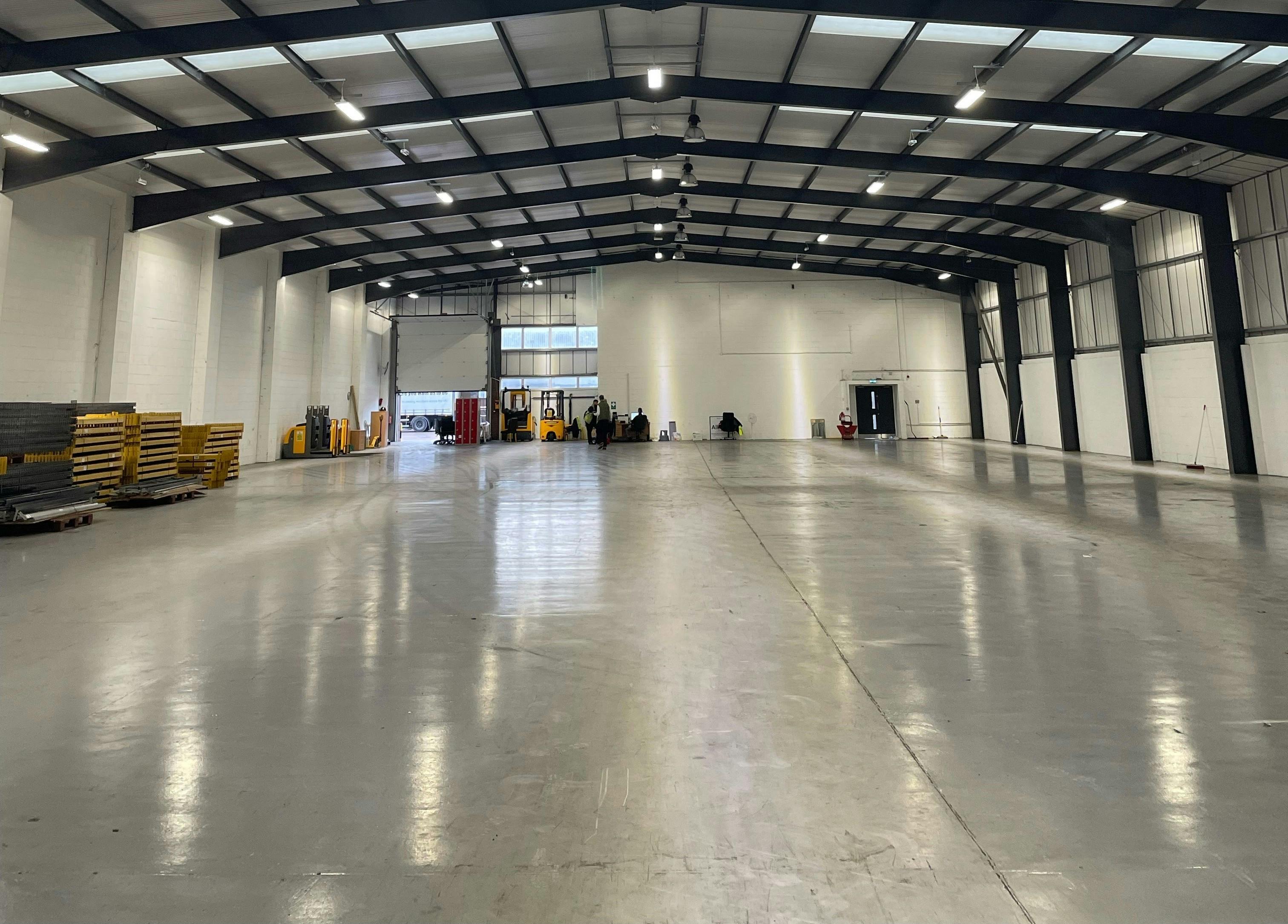 Industrial Unit in Southampton - photo 3