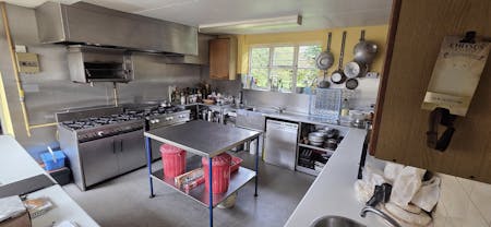 1 Kerridges Yard, Hailsham, Leisure / Office / Open Storage / Takeaway To Let - 20251104_111647.jpg