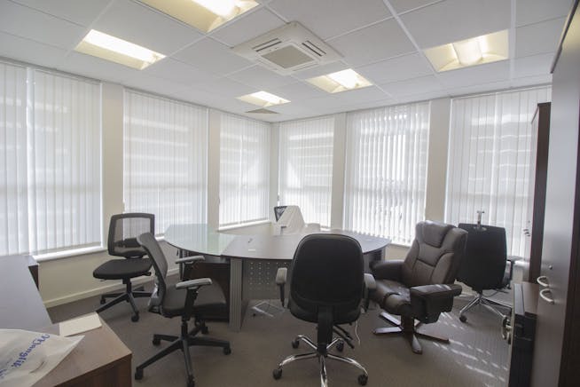 Munnelly House, Harrow, Office To Let - 9.jpg