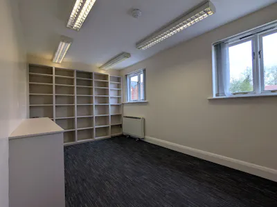 14, High Street, Bramley, Office To Let - PXL_20260417_120940030.jpg