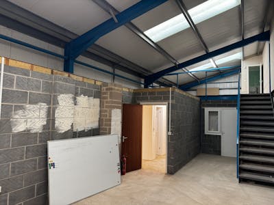 8-9 Babylon View Oxford Road, Yeovil, Industrial/Logistics For Sale - IMG_1962.JPG