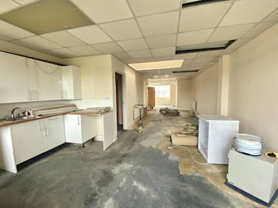 Unit 4, Kensworth Gate, Dunstable, Office To Let - IMG_1687.JPG