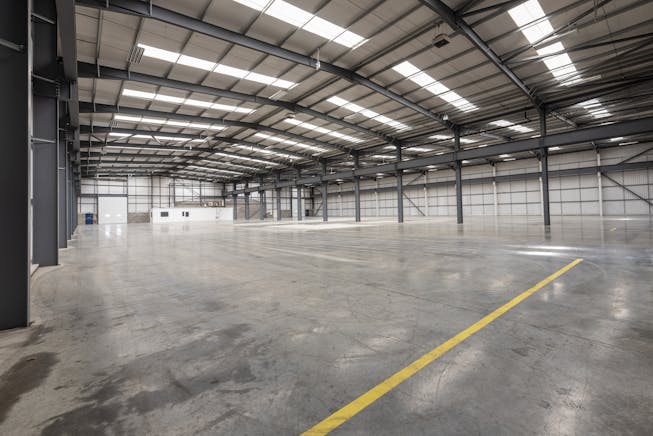 6 Henley Business Park, Pirbright Road, Guildford, Industrial / Warehouse To Let - Internal warehouse 2.JPG